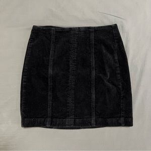 PacSun - High-Waisted Corduroy Mini Skirt (Black)